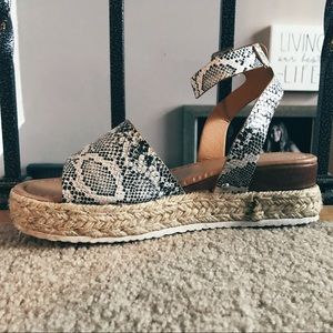 Black & White Snakeskin Platform Sandals